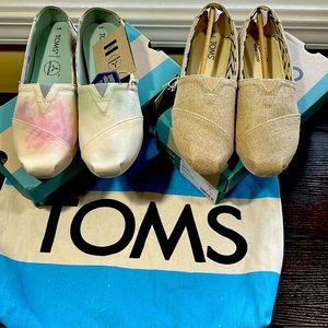 Tom’s Women’s Shoes-Brand new